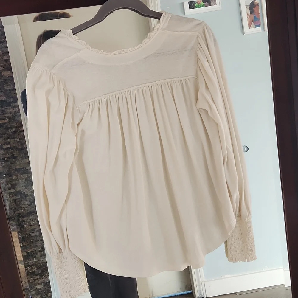 We the free top NWT - Picture 3 of 3